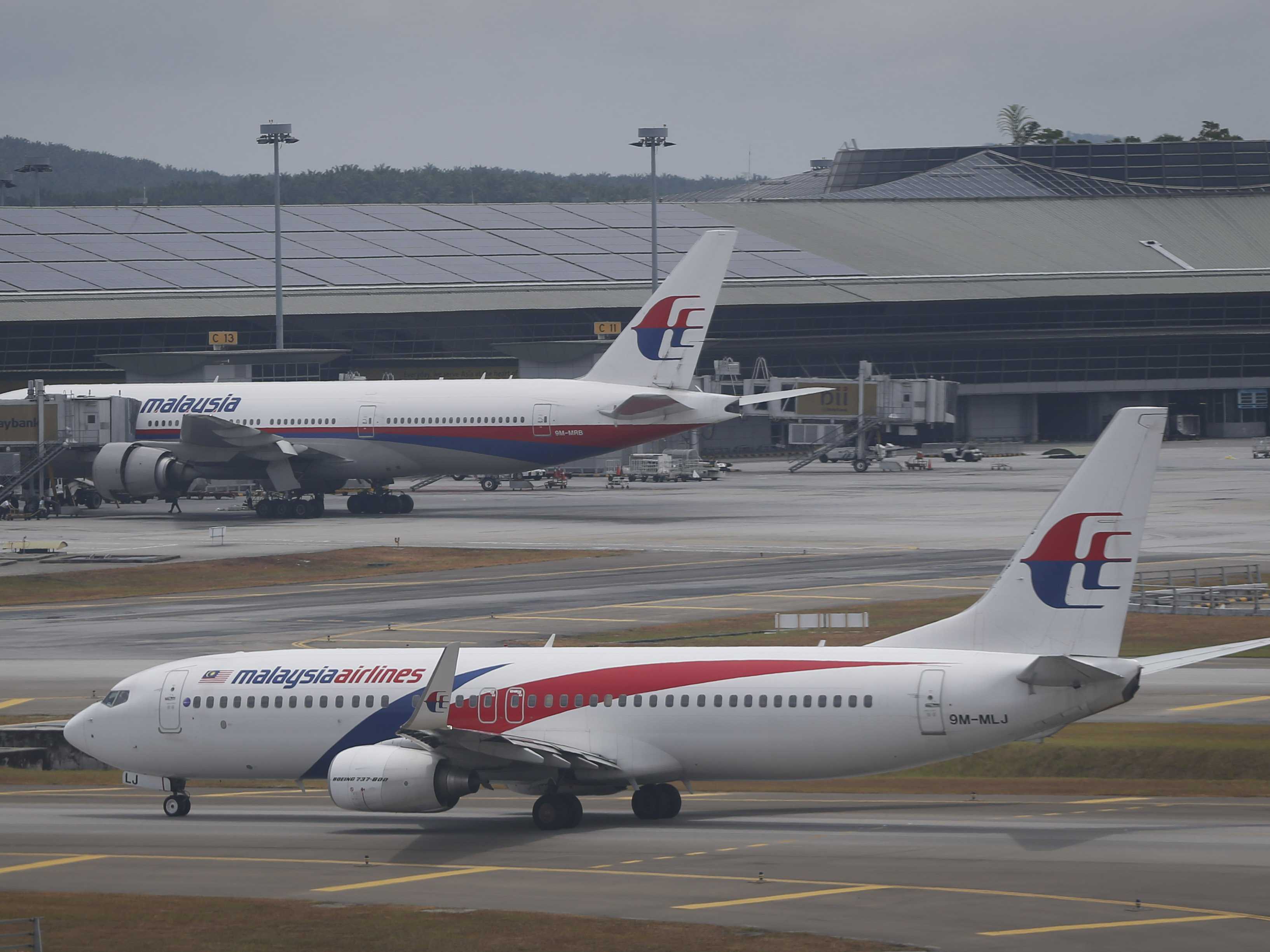 Рейс малайзия 370. 370 Малайзия Эйрлайнс. Боинг 777 2014 Малайзия. Рейс 370 Malaysia Airlines. Малайзийского Boeing рейса mh370.