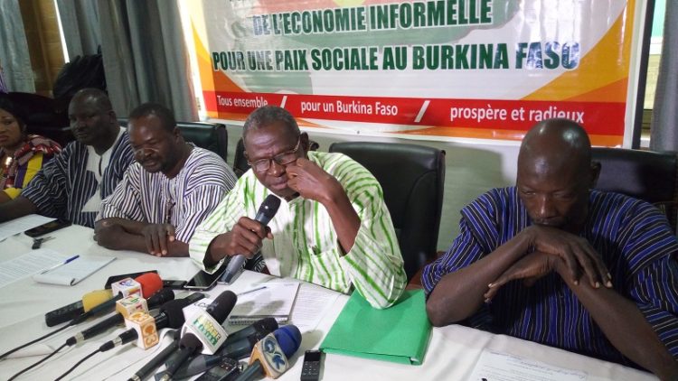 La coordination des associations professionnelles et syndicats de l’économie informelle pour une paix sociale au Burkina Faso (CAPSEI)