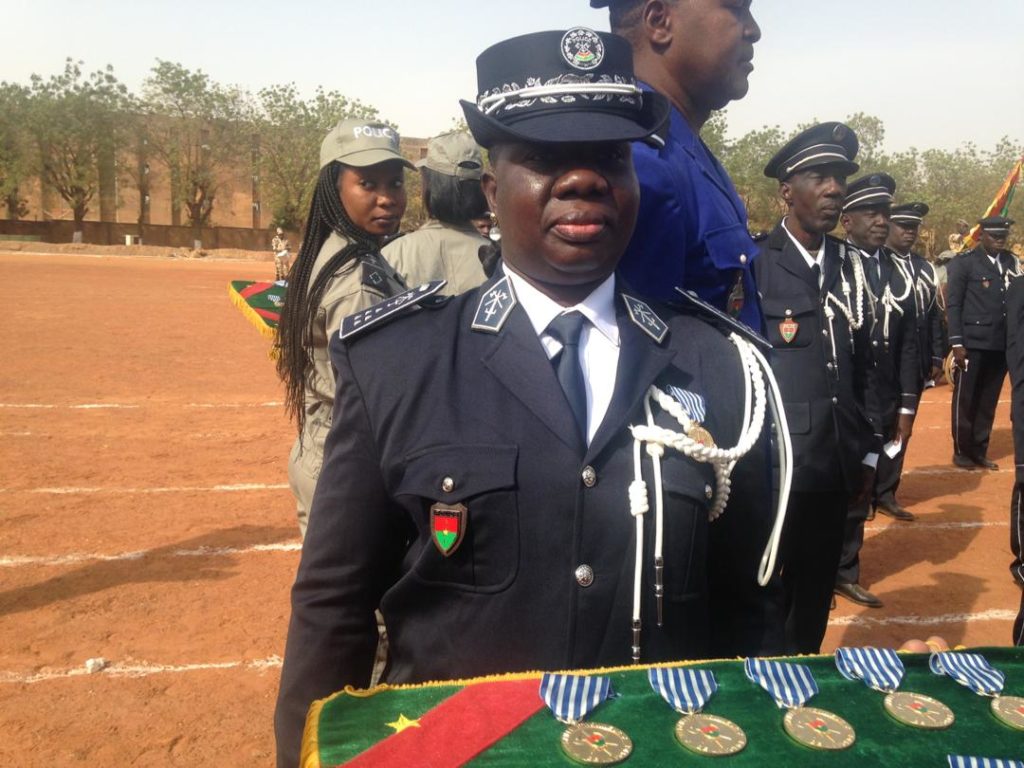 Burkina  Le mérite de 126 agents de police reconnu