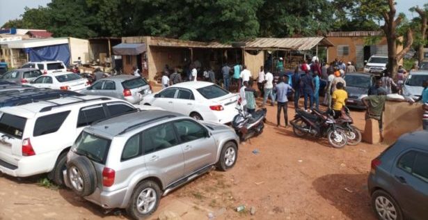 Vente de véhicules d'occasion à Ouaga