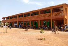 Un aperçu du bâtiment des salles de classes du CEG de Zongo
