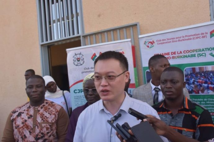 premier conseiller en charge des affaires politiques de l'ambassade de Chine au Burkina Faso, Wang Wen Zhang