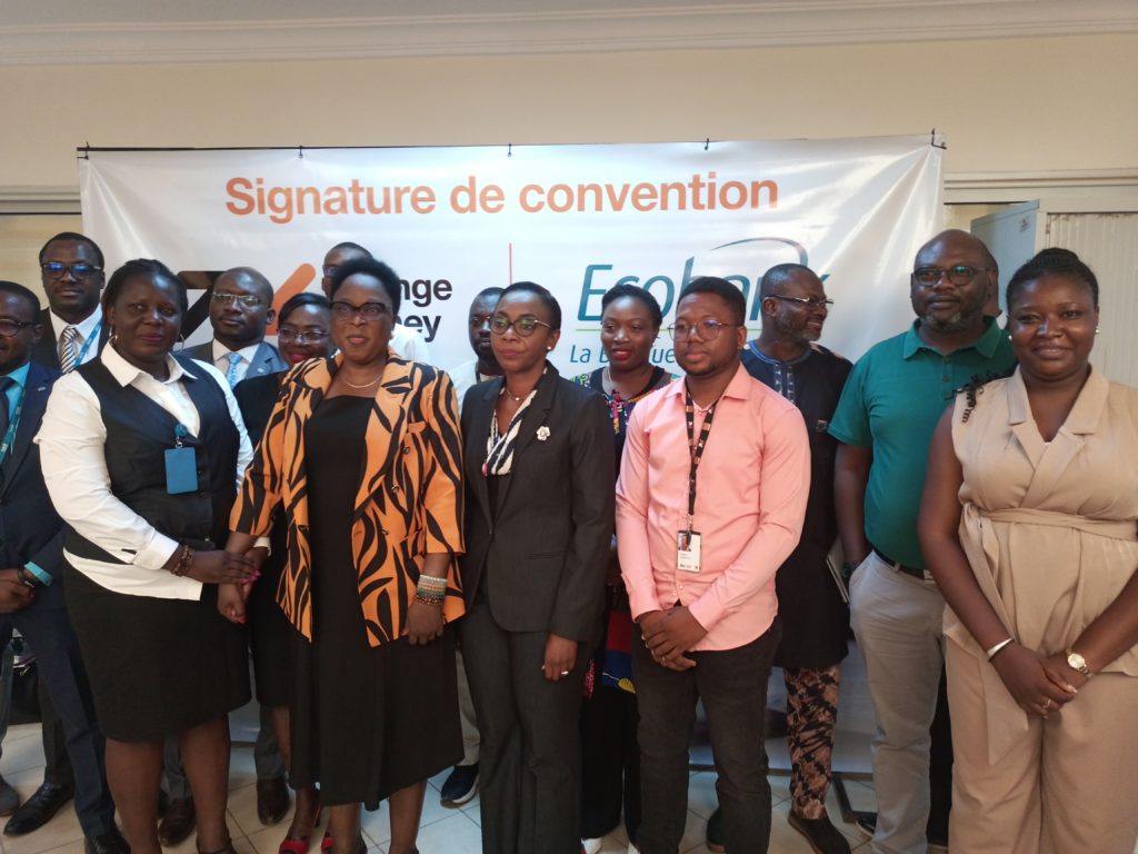 Signature de convention OM-Ecobank