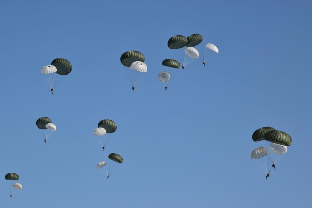 Parachutistes de l'armée de terre du Burkina 