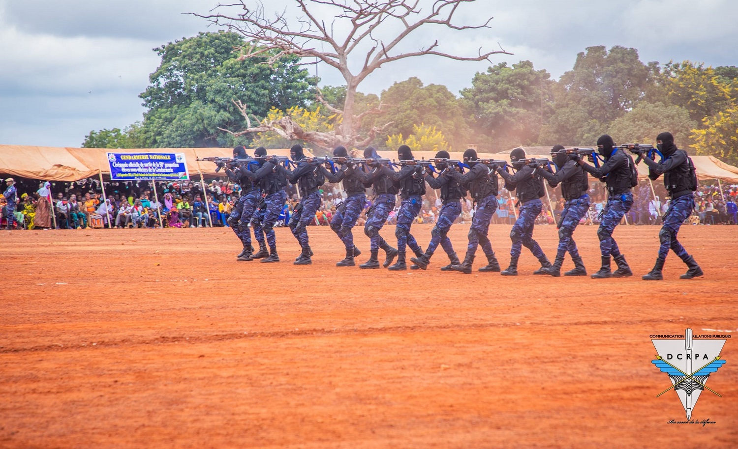 des simulations d’opérations de sécurisation ont permis à la population de découvrir le savoir-faire de ces nouveaux sous-officiers