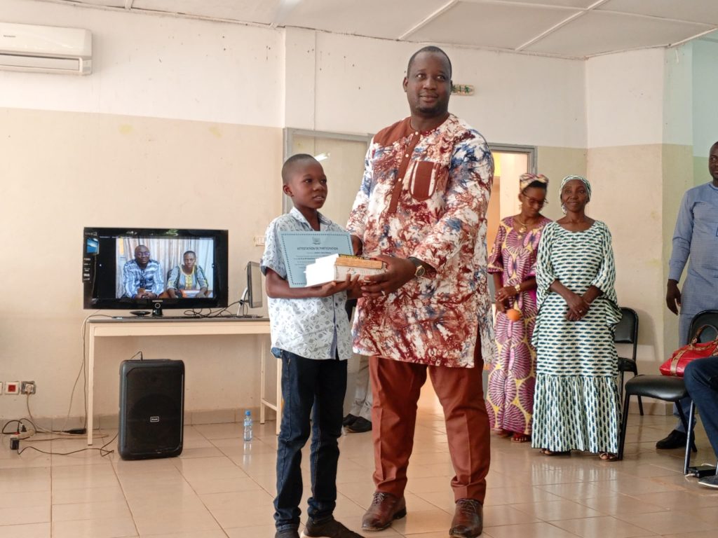 La remise des attestations 