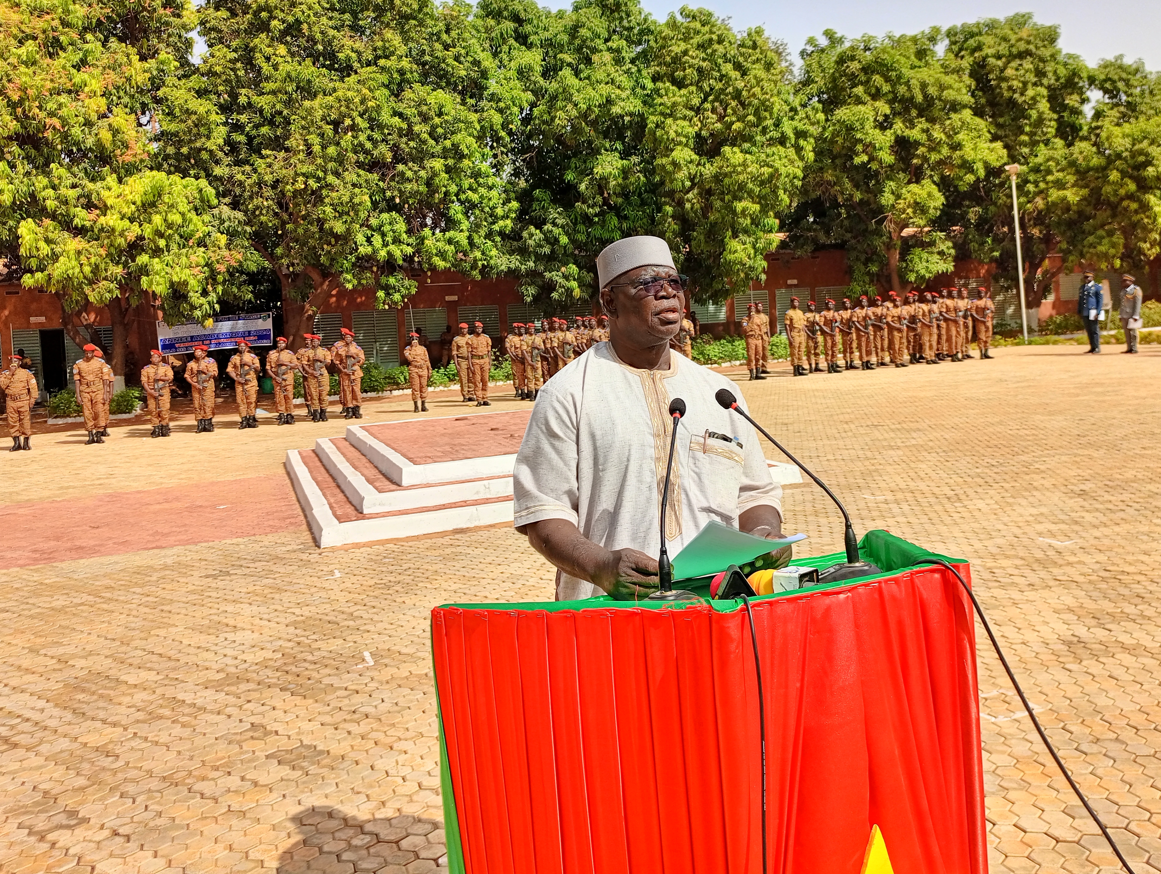 Colonel-major Dibana Zerbo parrain des deux promotions 