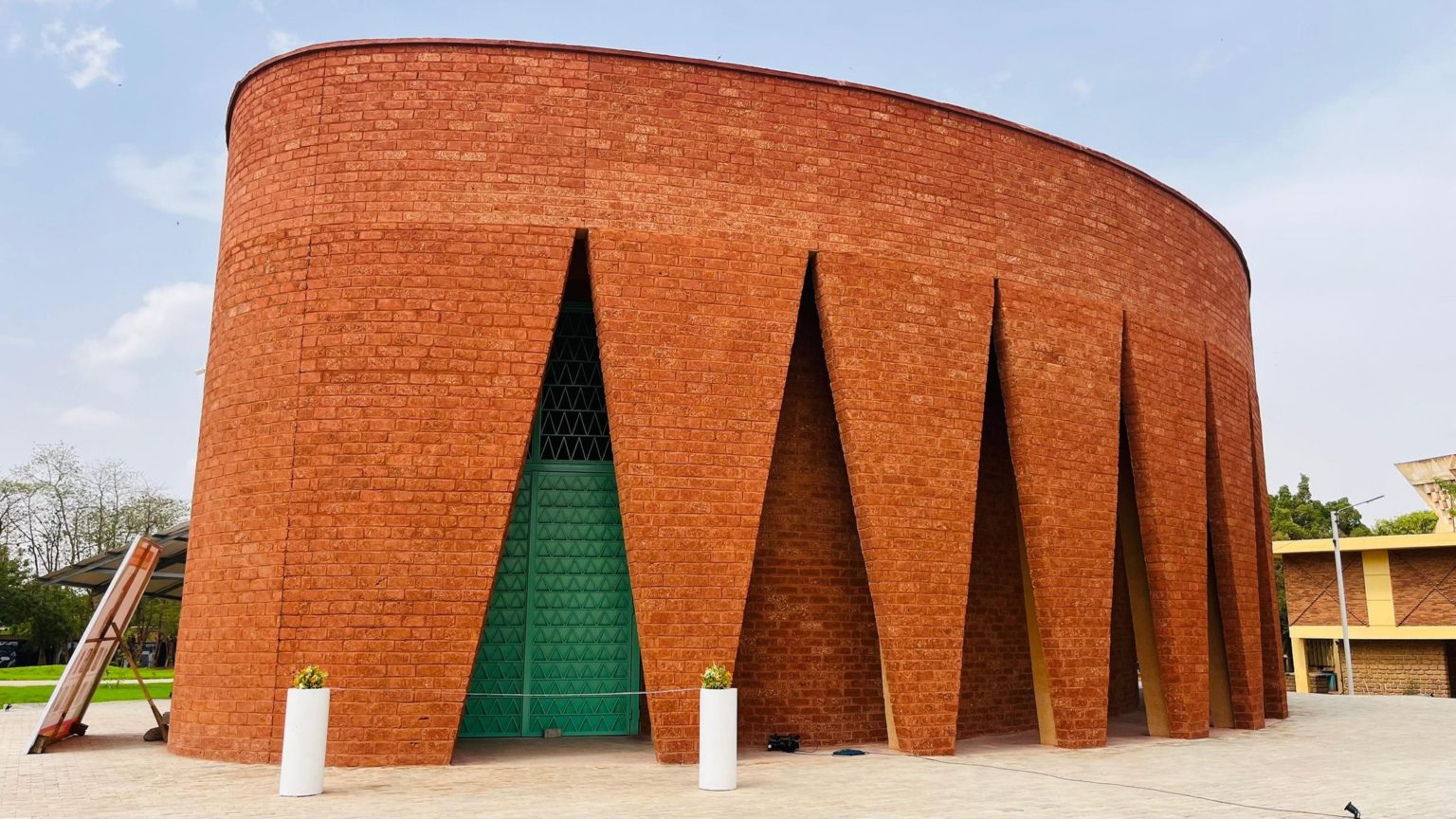 burkina-faso-tout-savoir-sur-le-mausol-e-thomas-sankara-et-de-ses-12