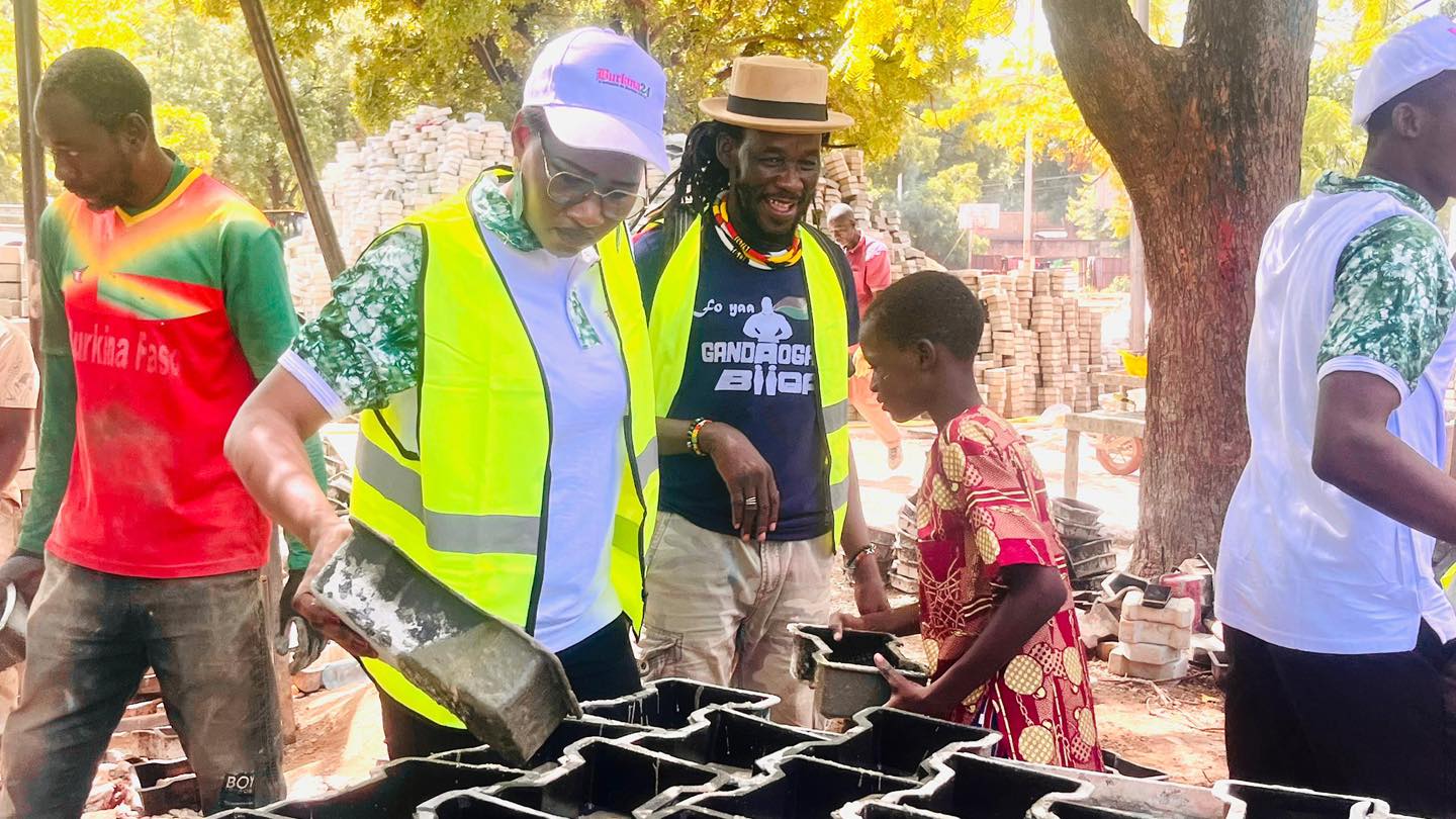 Un cadeau original de Burkina 24 pour embellir les rues