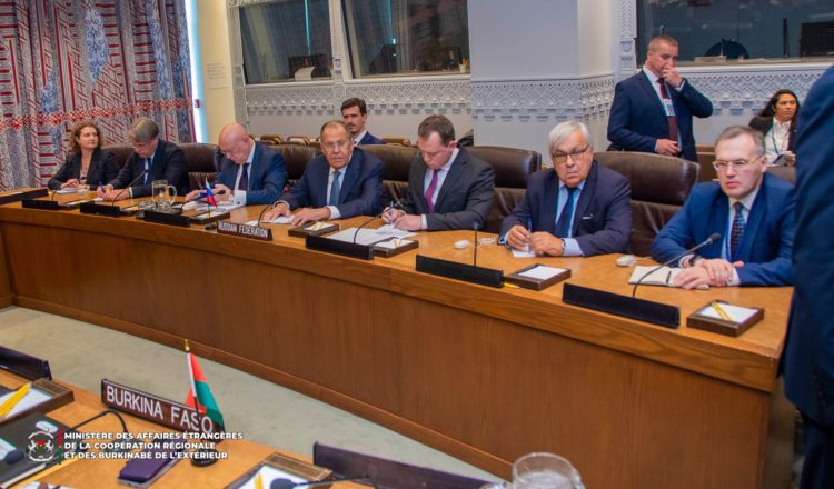 coopération entre l’AES et la Fédération de Russie