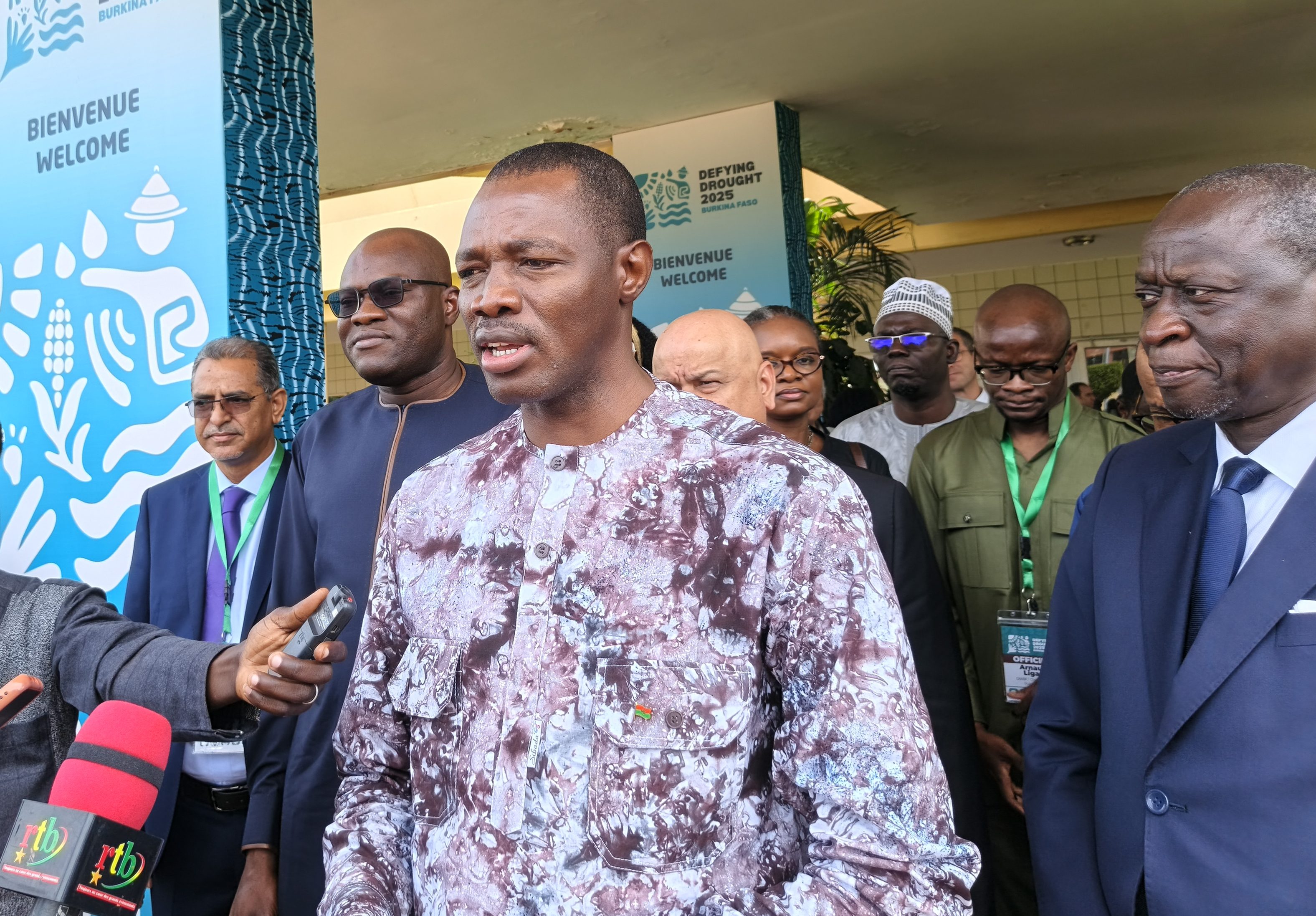 Le ministre de l'Environnement, de l'Eau et de l'Assainissement,  Roger Barro