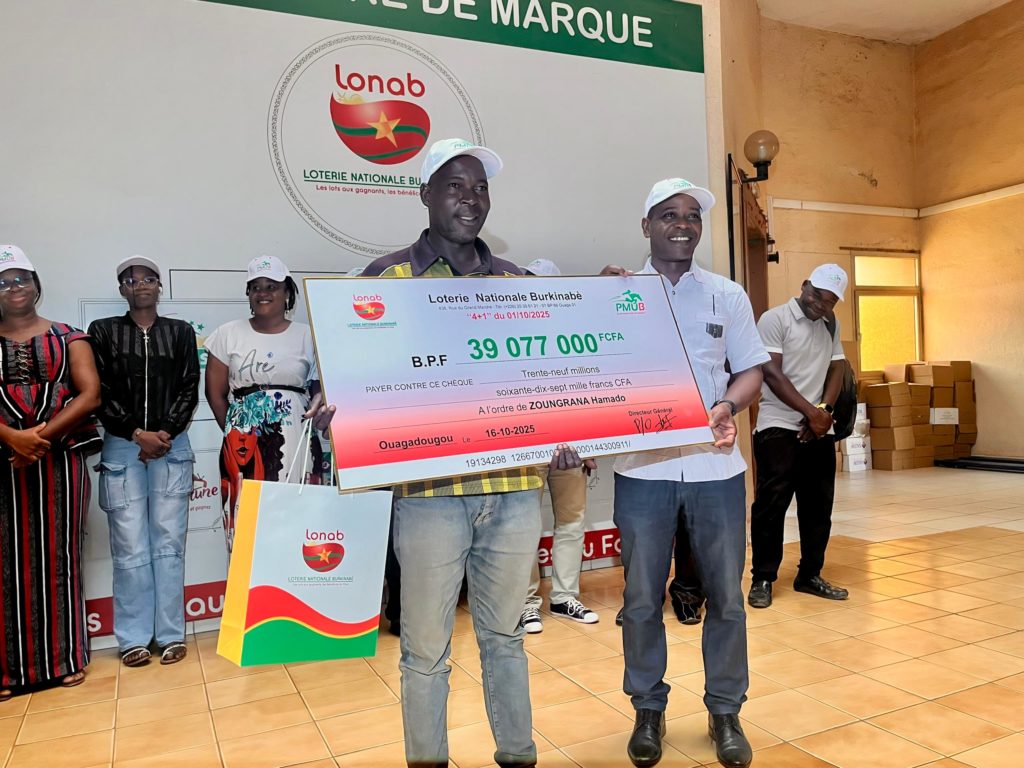 Hamado Zoungrana, heureux gagnant LONAB