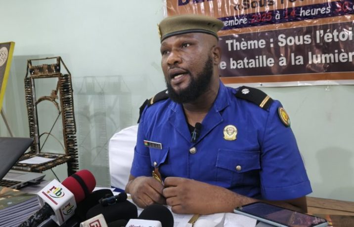 Burkina Faso : Un gendarme transforme son vécu sur le front en poésie avec « Sous l’étoile du Sahel »