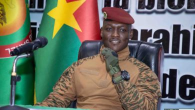 Le Capitaine Ibrahim TRAORÉ face aux compatriotes au Mali : « Le bonheur de notre Peuple se construit par nos propres mains »