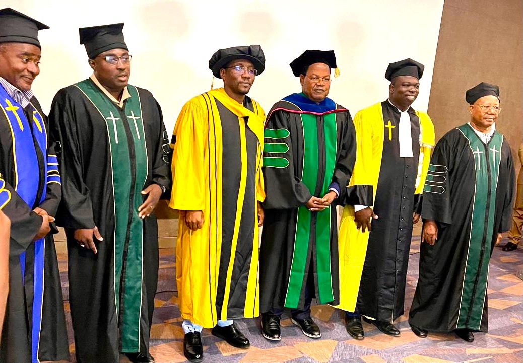 Emmanuel Kiemtoré décroche la mention excellente (18/20) sur la communication de l’Évangile à l’ère numérique