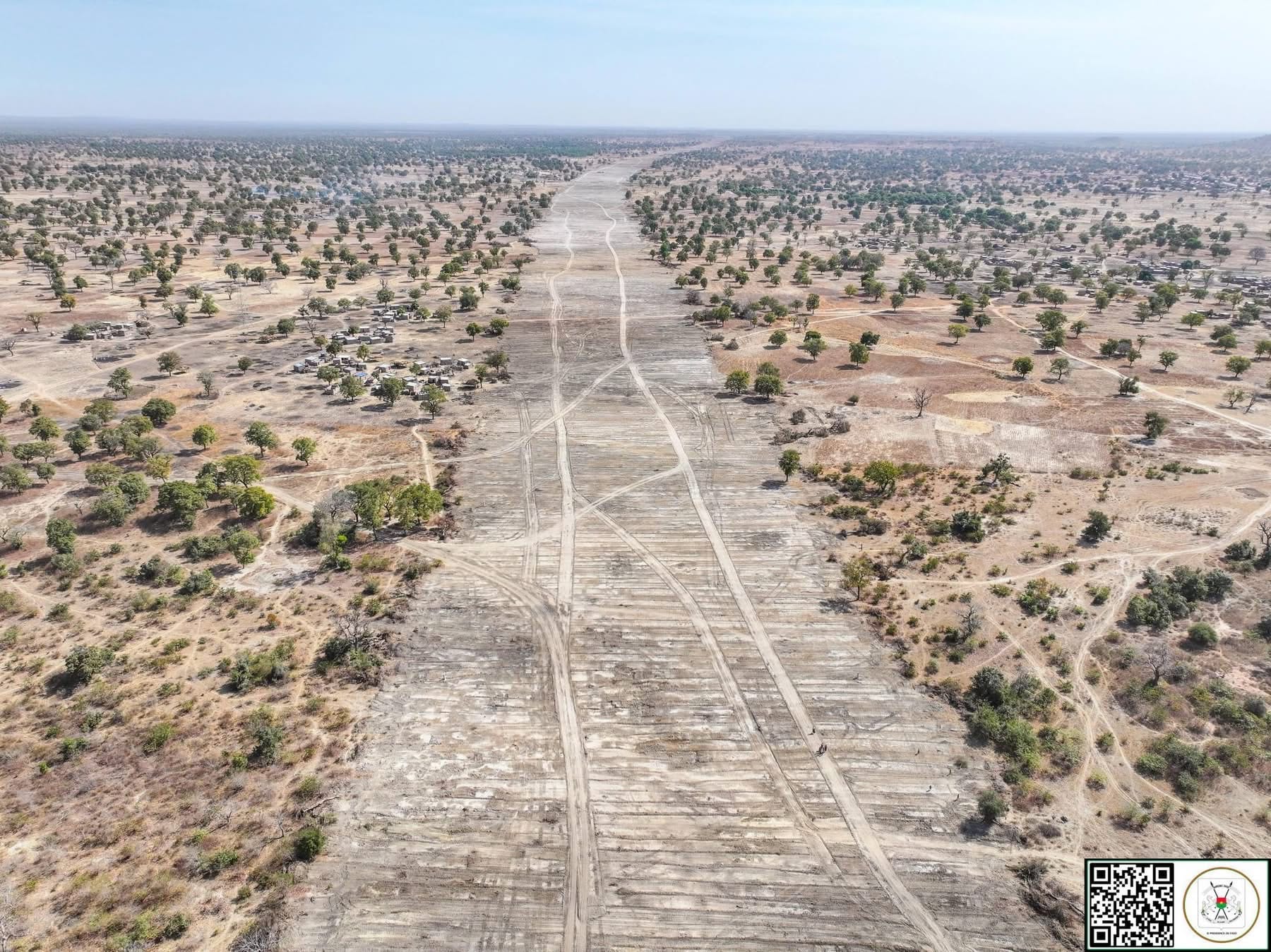 Vue aérienne du chantier de l'autoroute Ouaga - Bobo