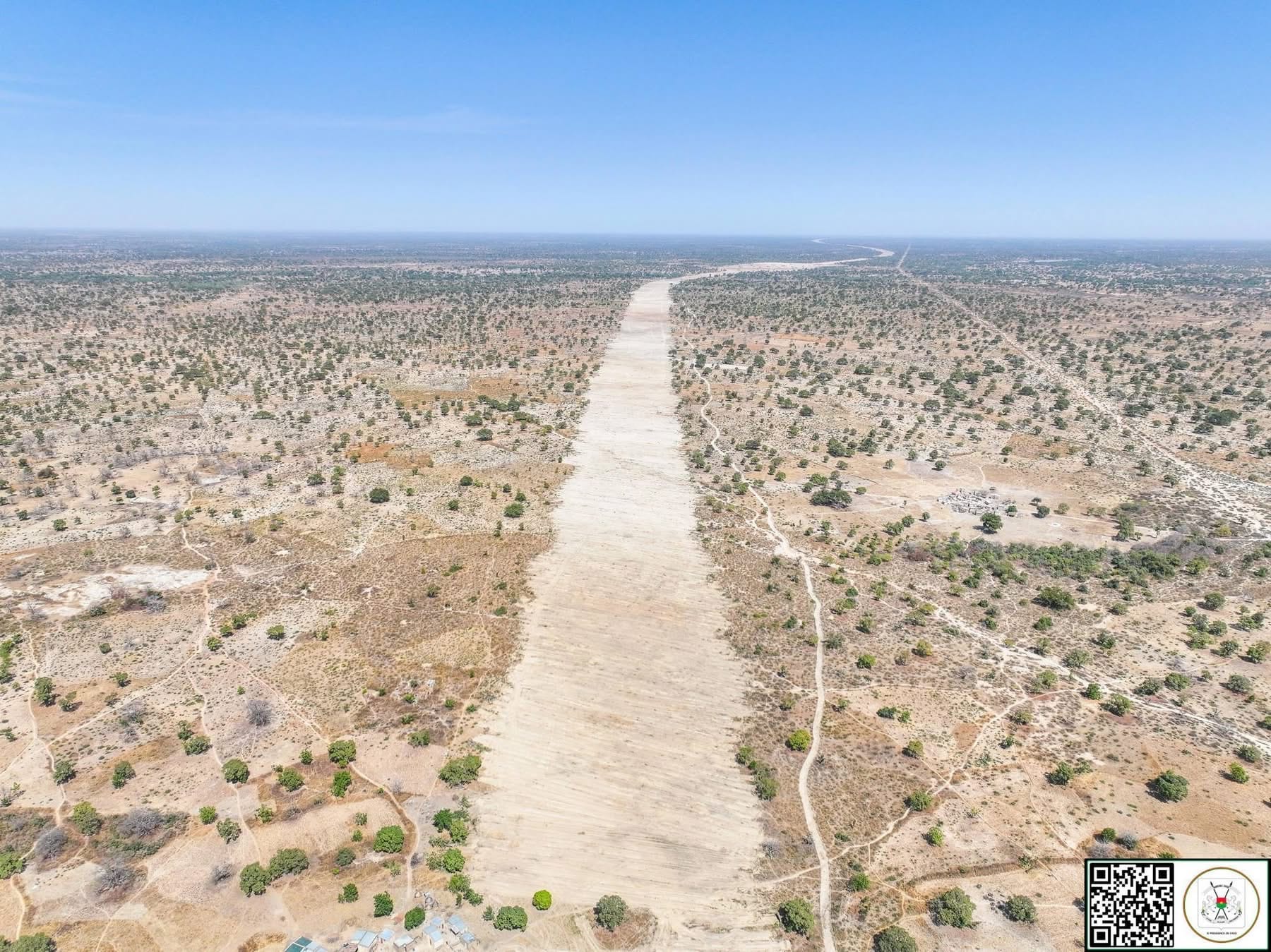 Vue aérienne du chantier de l'autoroute Ouaga - Bobo