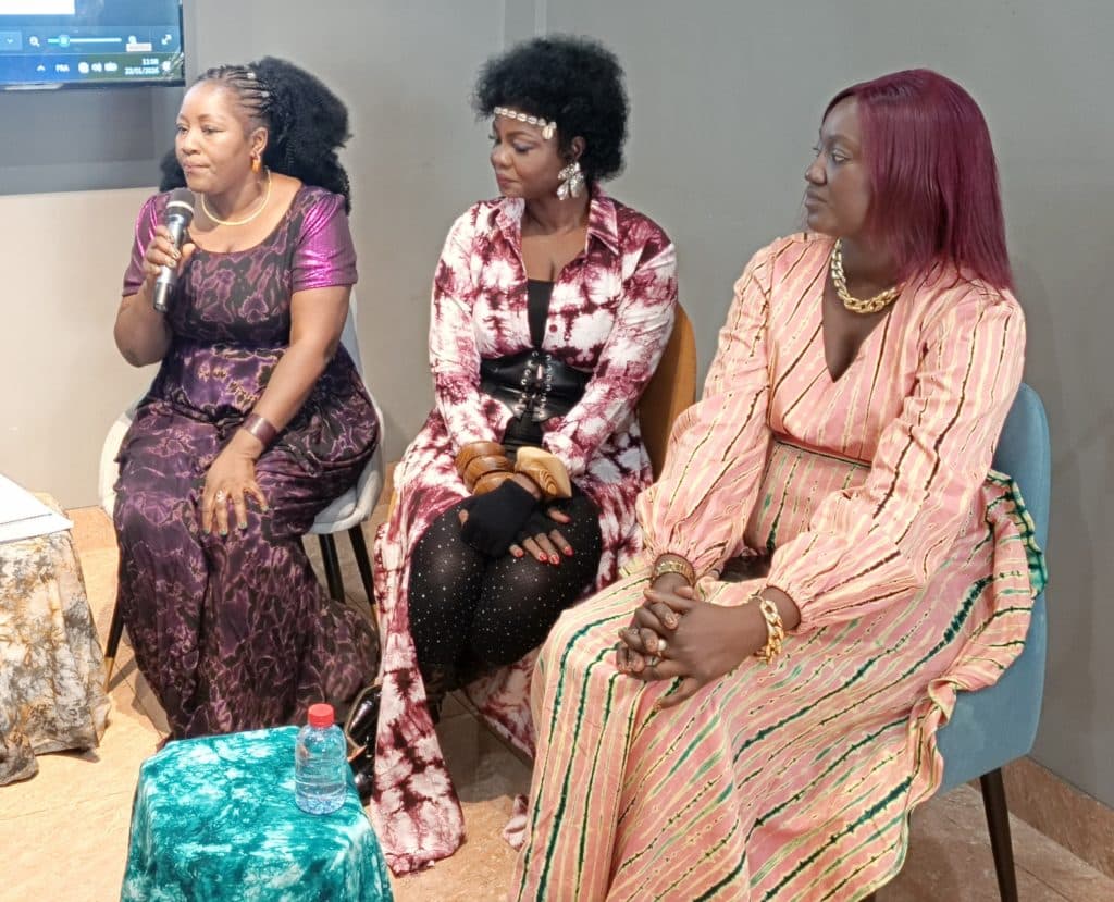 Série télévisée femmes au foyer