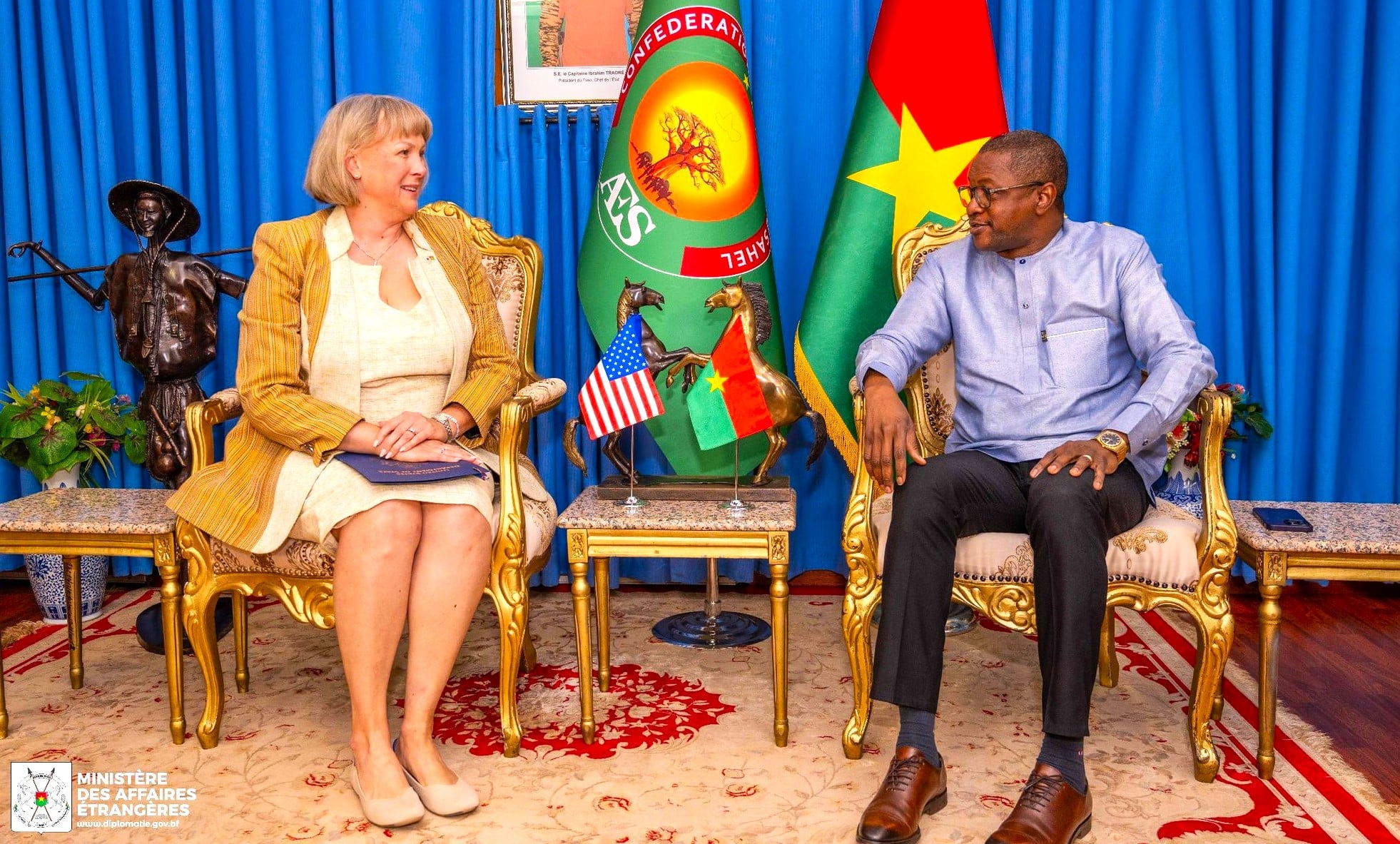ambassadrice des États-Unis d’Amérique au Burkina Faso, Joan Marie Lockard