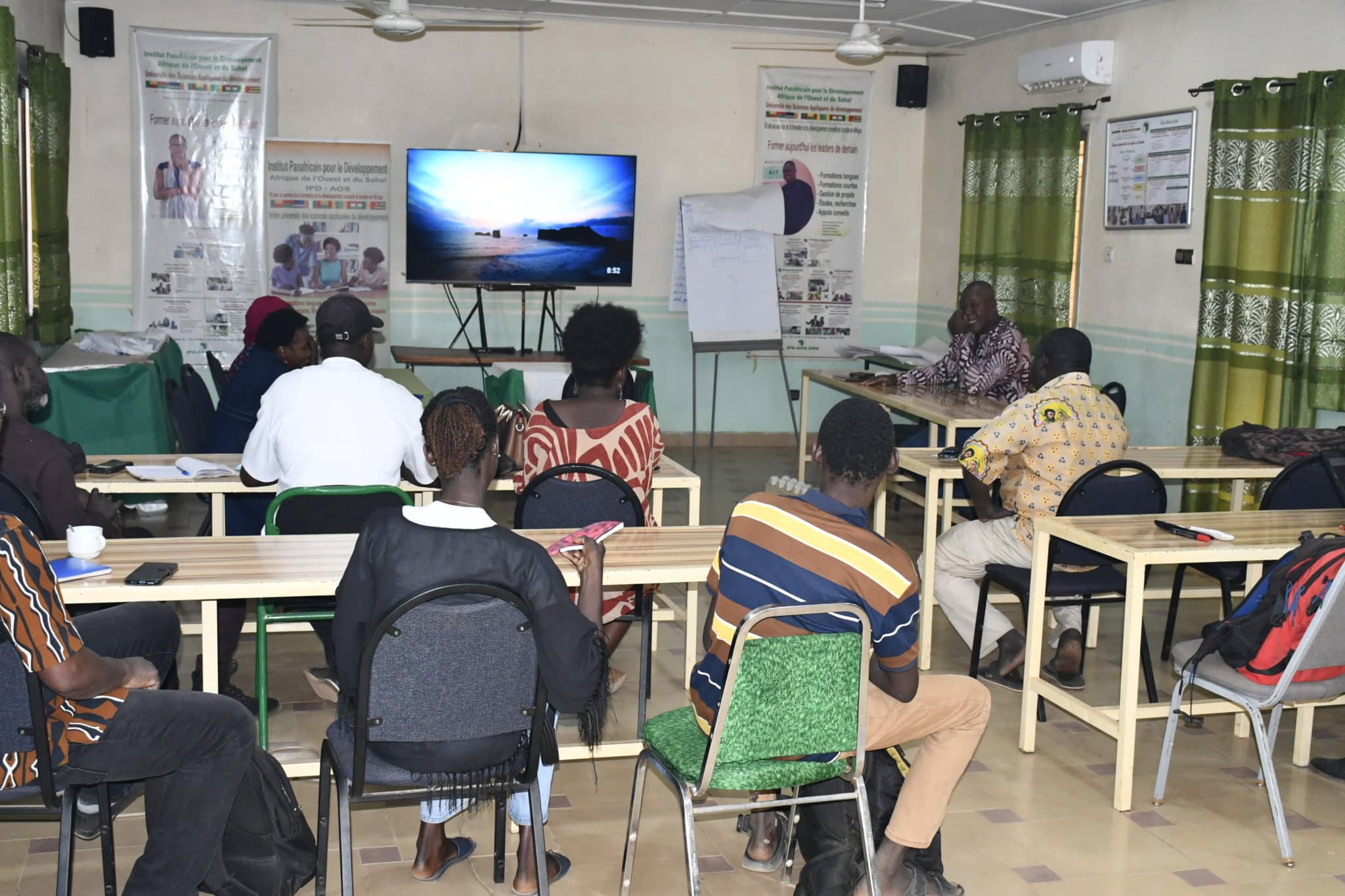 les scénaristes d'émergence bénéficient de l'expérience des professionnels confirmés