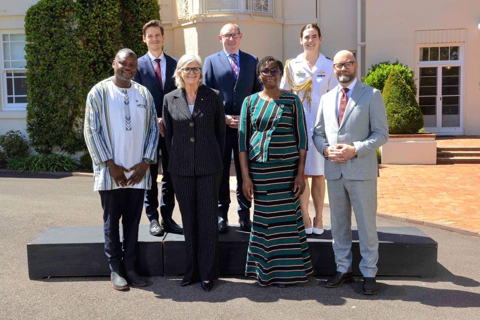 Bibata NébiéOuédraogo présente ses Lettres de créance en Australie