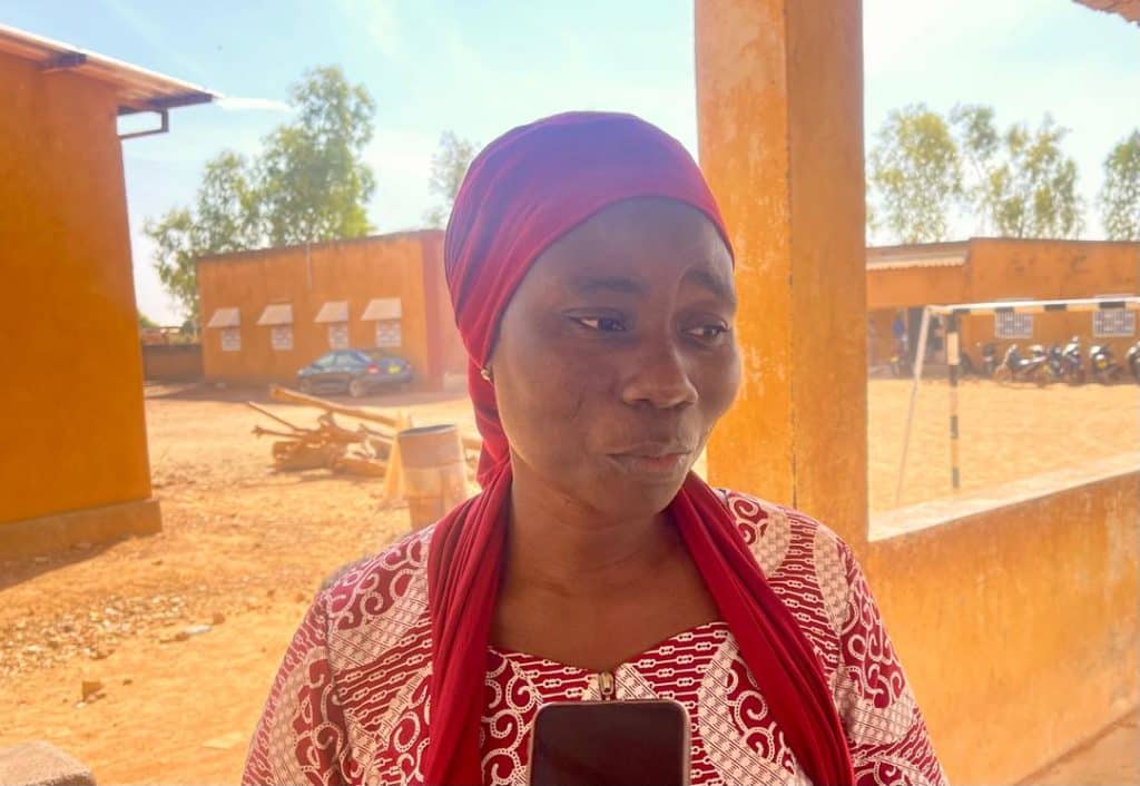 Hortense Minougou, professeure de français au lycée Katia