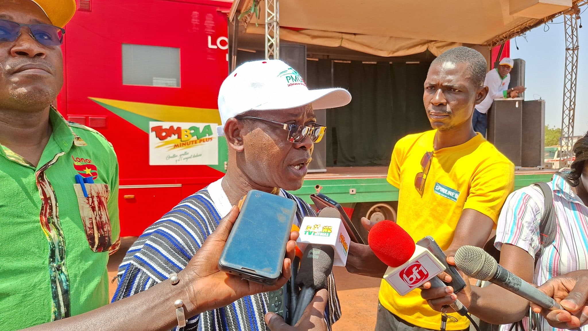 Le Directeur Régional du Centre, Yamba Jean Zida (représentant le DG de la LONAB)