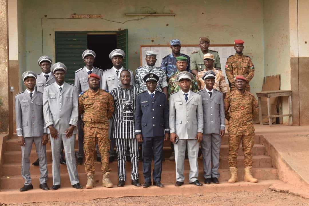 Les autorités et les populations unies pour le développement provincial