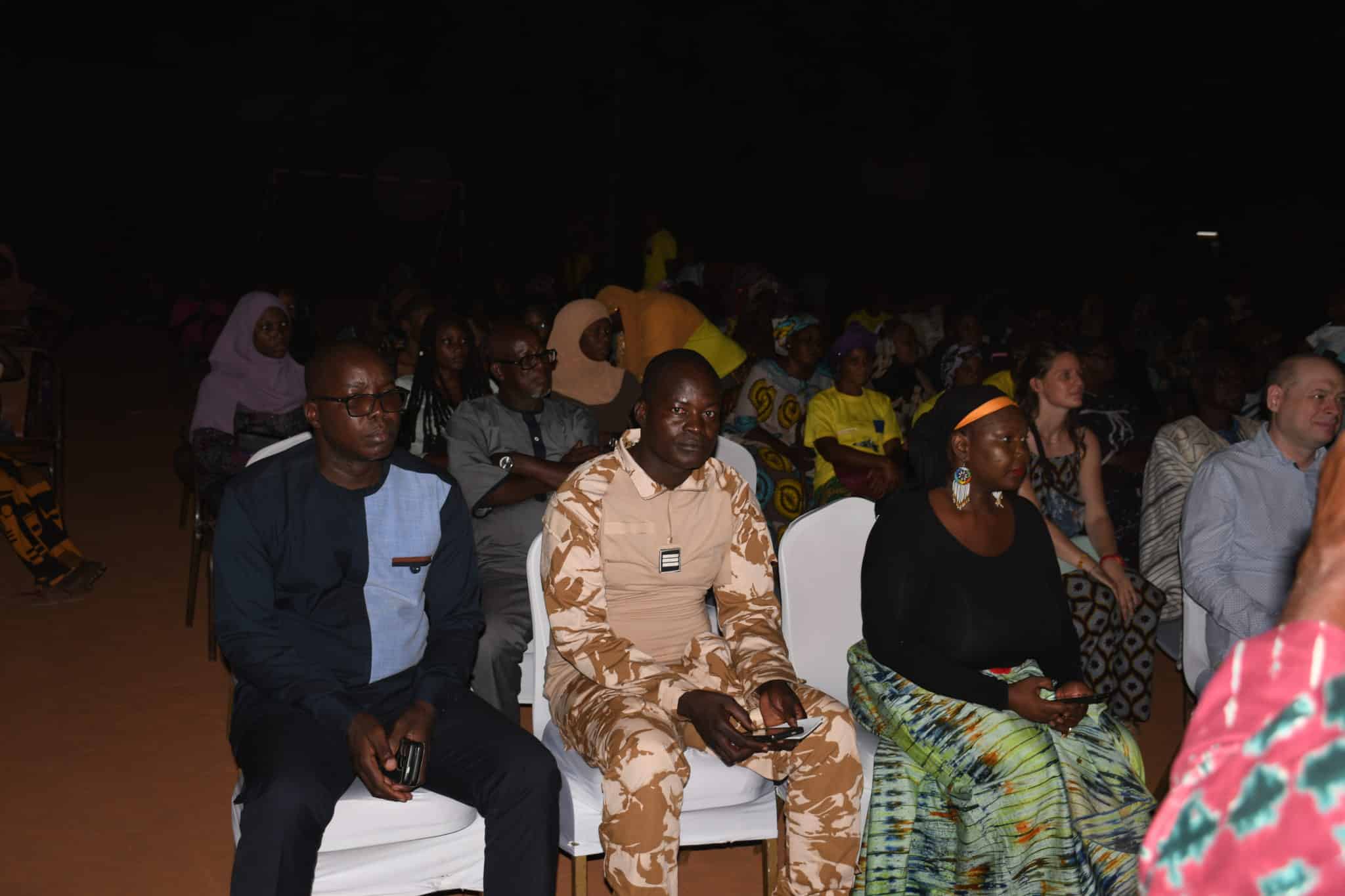 mobilisation des femmes du quartier Panzani lors de la soirée de projection-débat, le 22 mars 2026