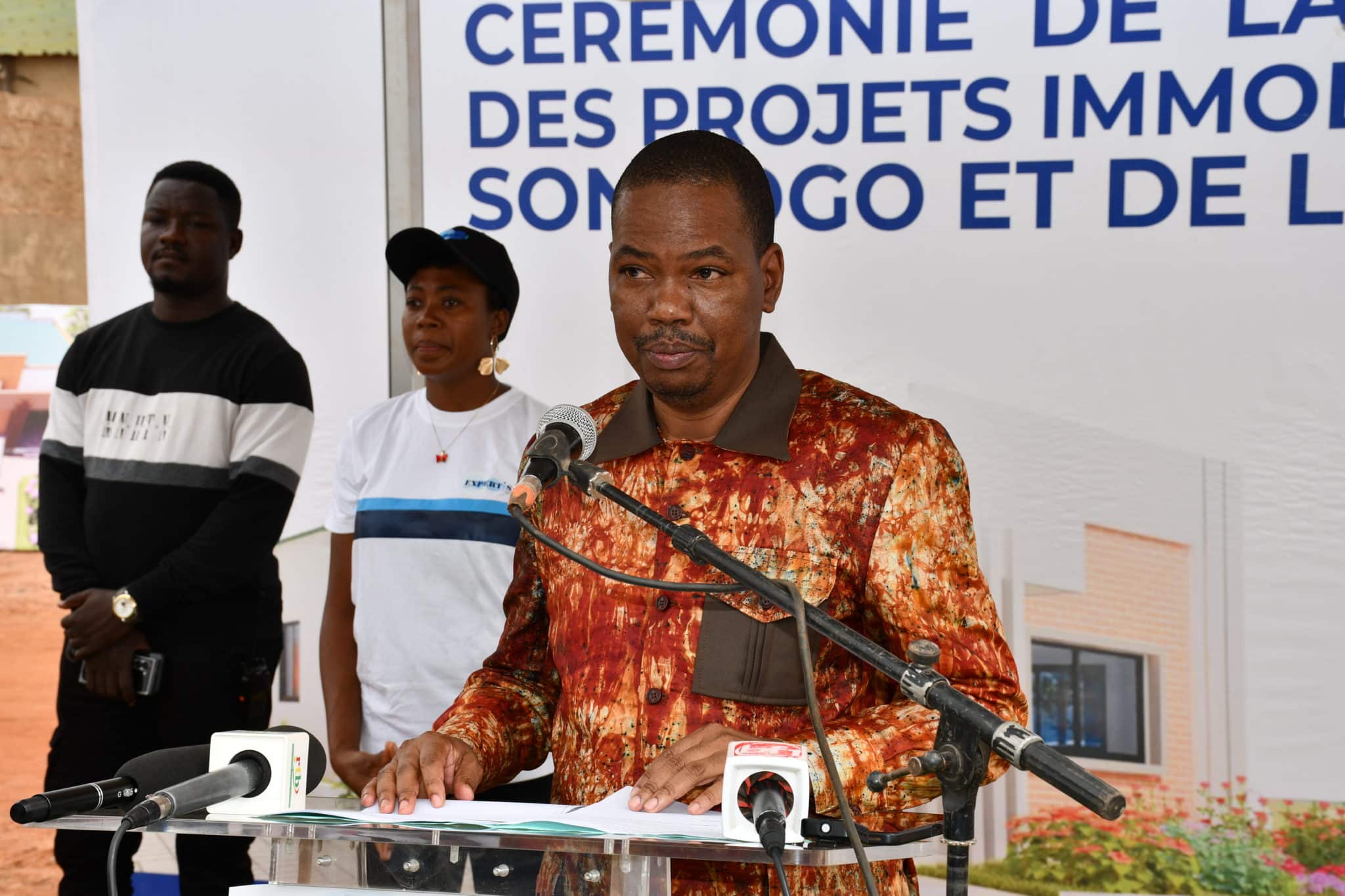 Le Ministre de la Construction de la Patrie, Mikaïlou SIDIBÉ