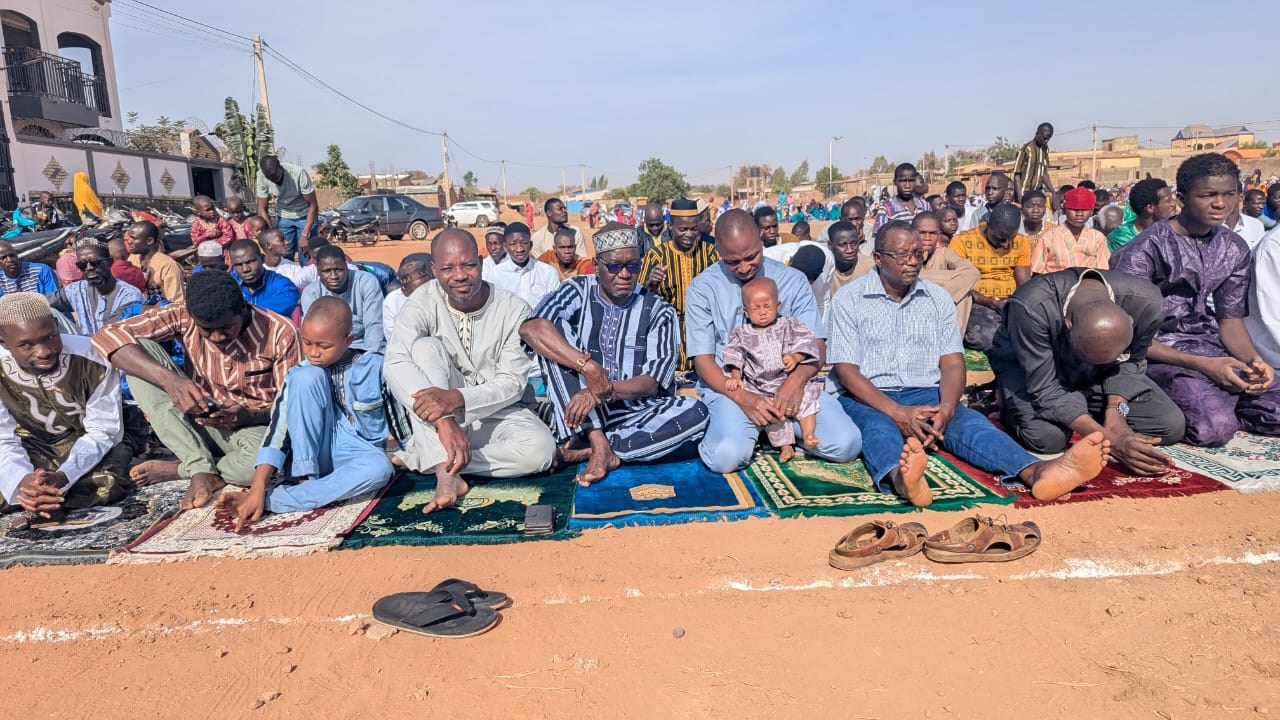 Prière pour la paix à la cité Abdoul Service 2 de Saaba