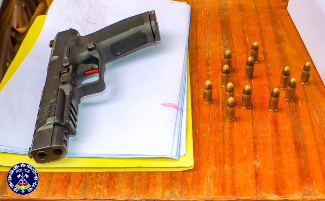 pistolets automatiques