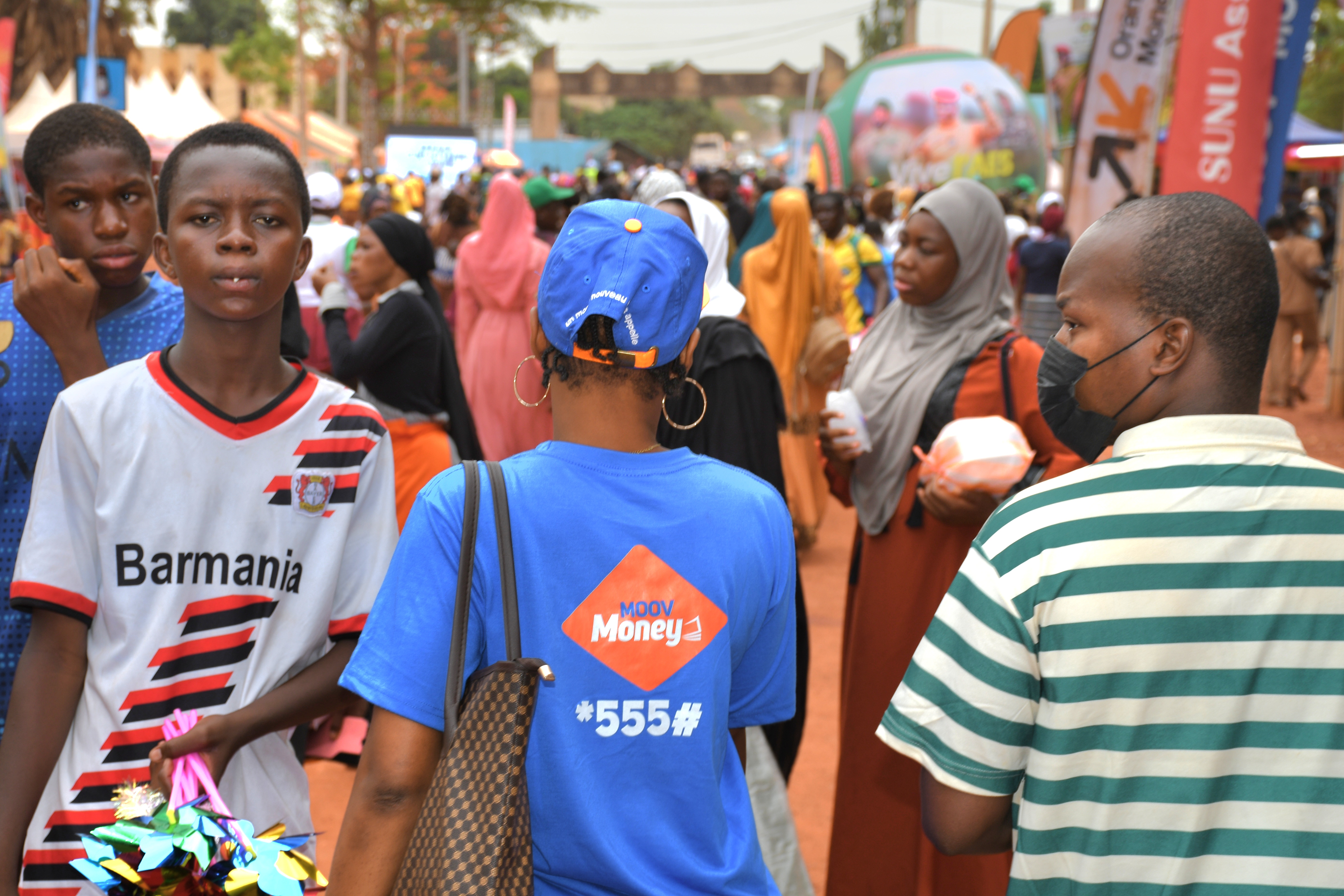 Les agents mobiles en pleine campagne de proximité dans les allées de la SNC.