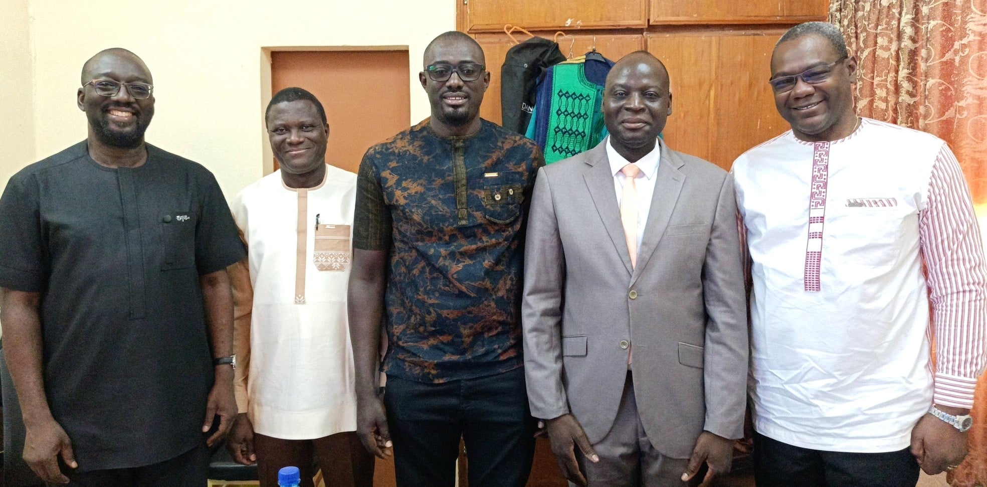 Le jury, composé de plusieurs éminents universitaires, dont les professeurs Patrick Dakouré, Adama Sanou et Amadou Gabriel Ciss de l’Université Cheikh Anta Diop