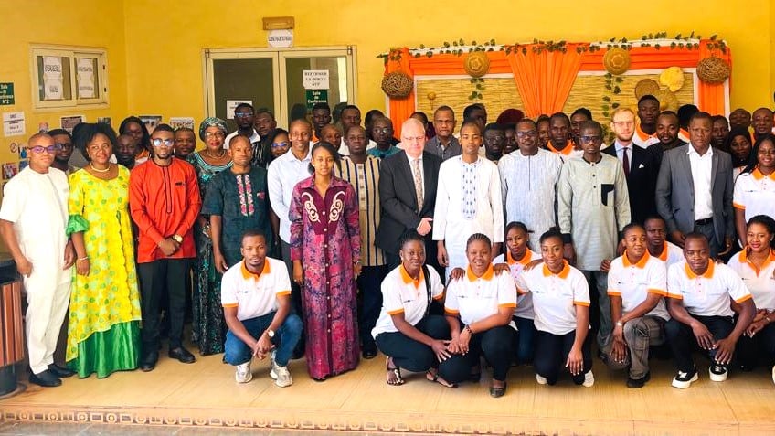 La 6e cohorte de l’École de la citoyenneté a effectué sa sortie officielle ce vendredi 17 avril 2026