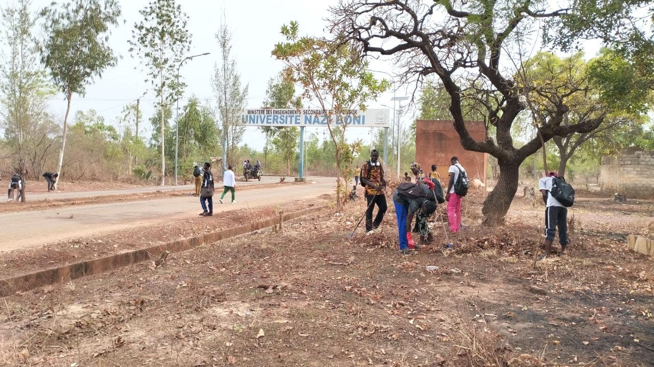 Mobilisation générale à l’Université Nazi Boni pour une vaste opération de salubrité