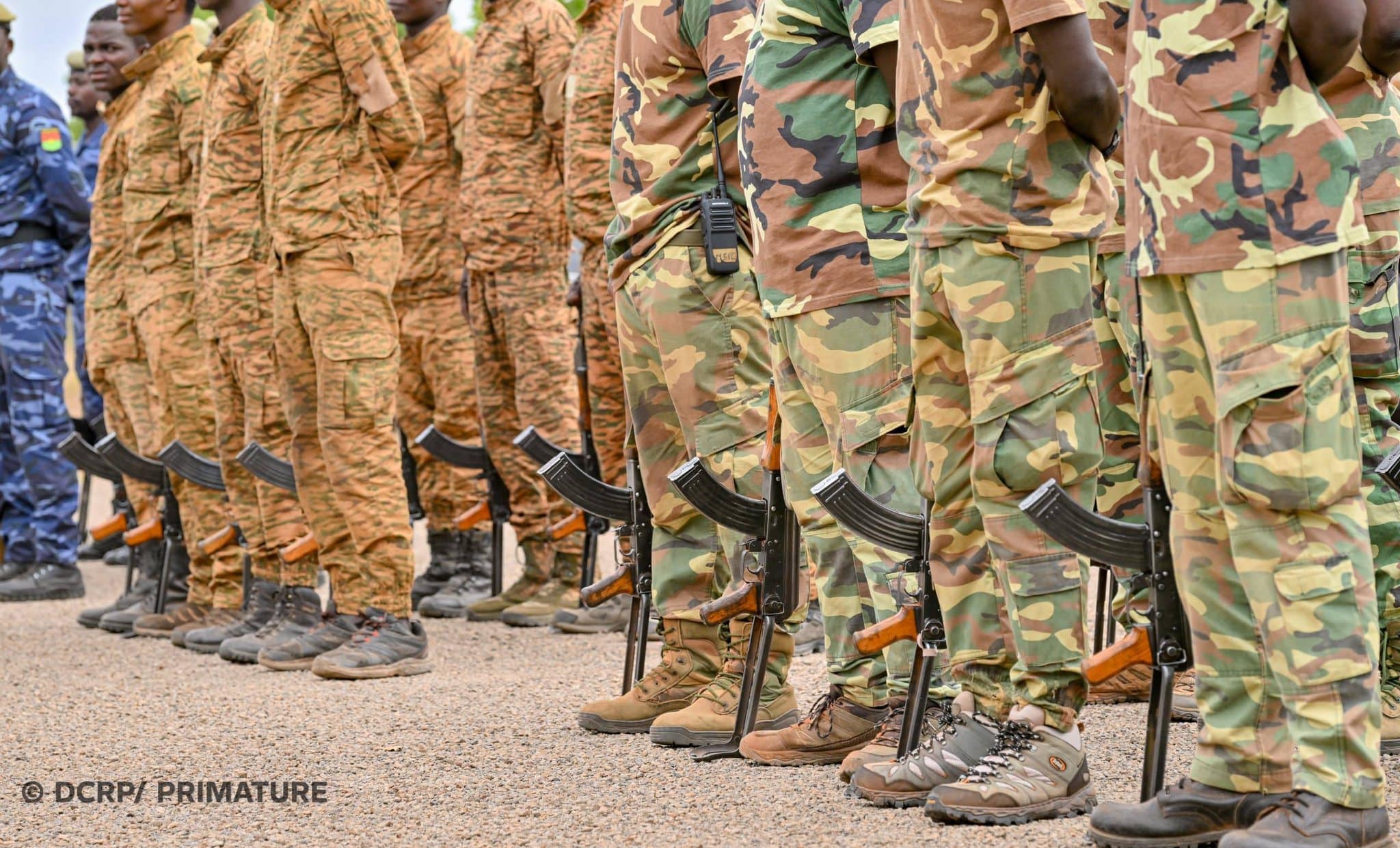 des différents corps mobilisés sur le terrain, notamment les gendarmes, les sapeurs-pompiers et les agents des eaux et forêts