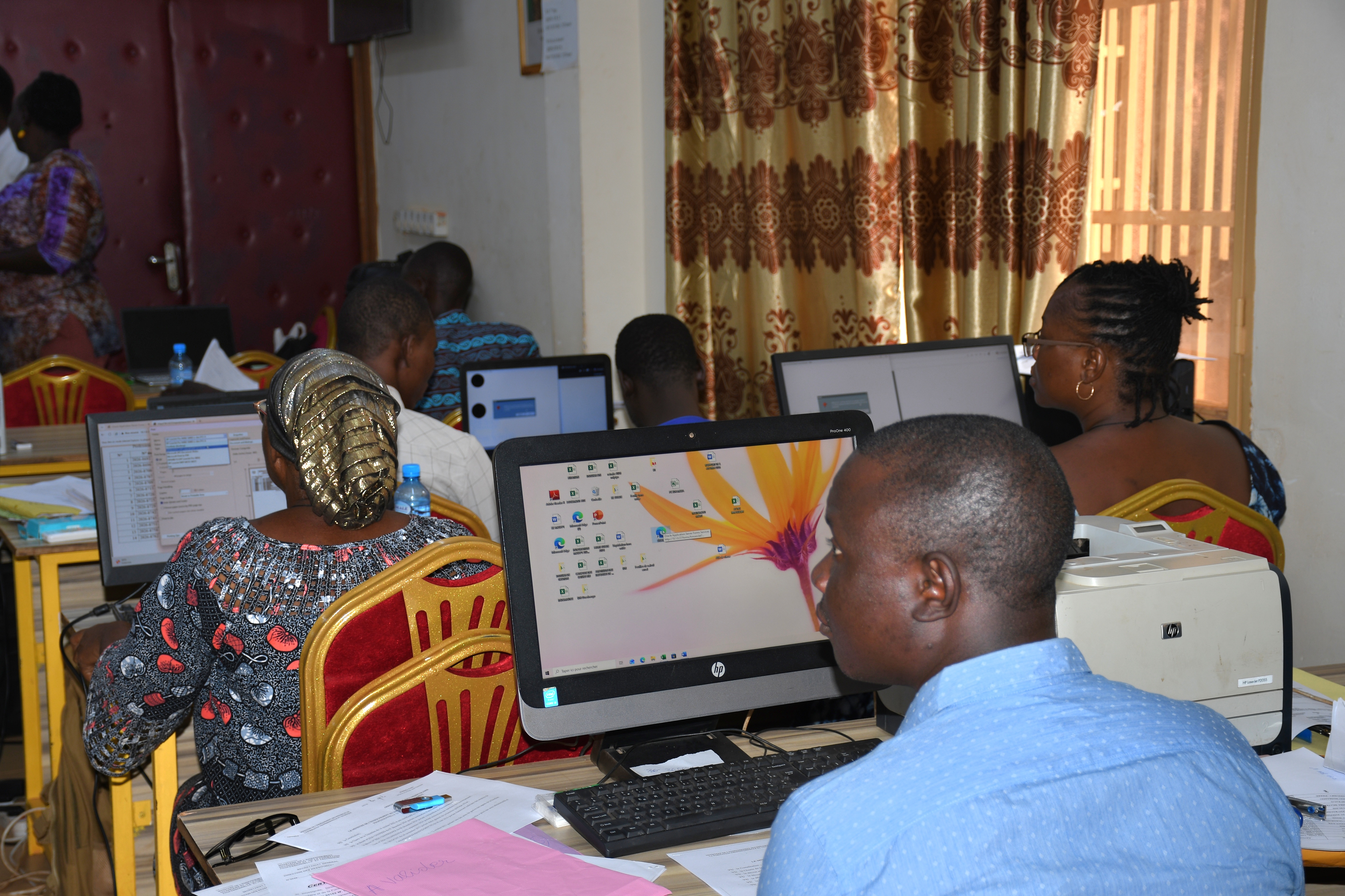 Synergie administrative : techniciens de la DRH et des Finances collaborent pour valider plus de 4 700 actes de carrière