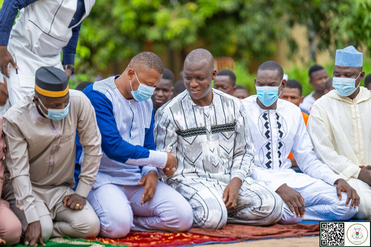 Le Chef de l'État, le Capitaine Ibrahim TRAORÉ a appelé l’ensemble des Burkinabè à mettre en priorité l'intérêt de la Patrie au centre de leurs actions