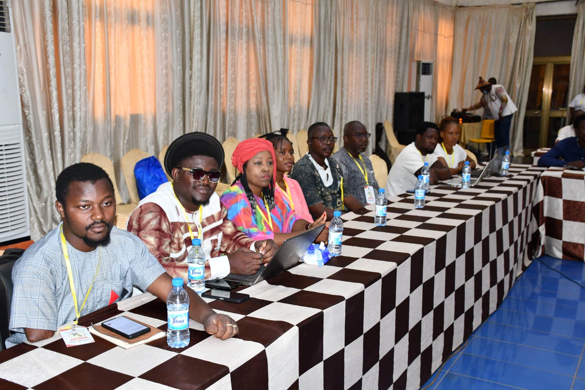 Les porteurs de projets et les consultants réunis à Ouagadougou pour l'ouverture des ateliers Toukin Séries