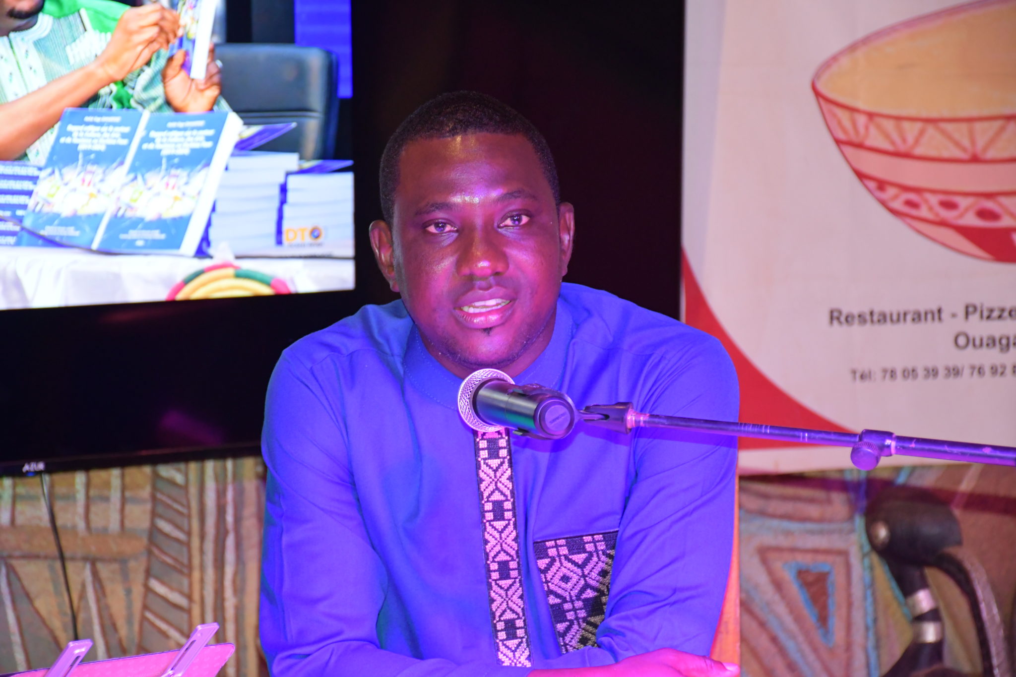L’auteur Malick Sawadogo lors de la présentation de son essai au Yelba