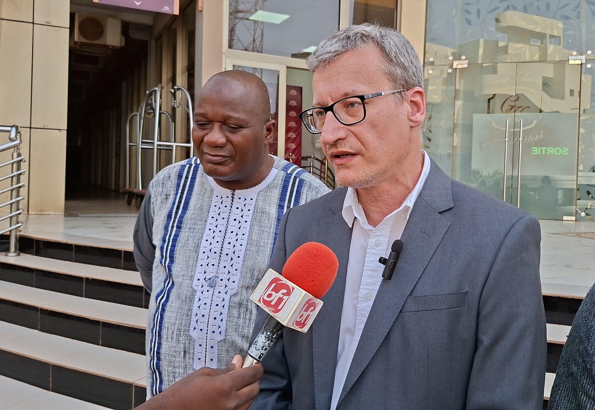 Lieven Huybregts (IFPRI) lors de son intervention sur l'efficacité comparée des nouvelles formulations nutritionnelles.