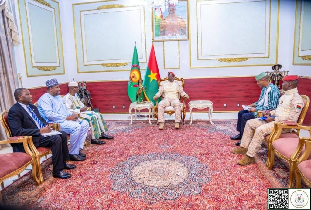 Les ministres chargés du Commerce de l’AES affinent leur stratégie autour des orientations du Capitaine Ibrahim TRAORÉ