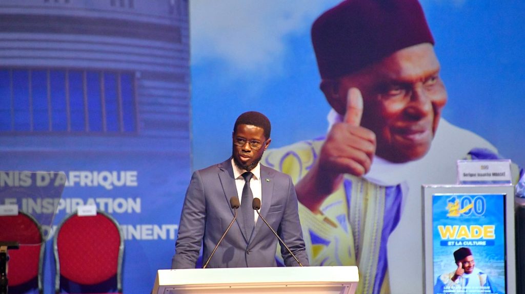 Centenaire d’Abdoulaye Wade : Bassirou Diomaye Faye salue « une leçon de patience et d’endurance politique »