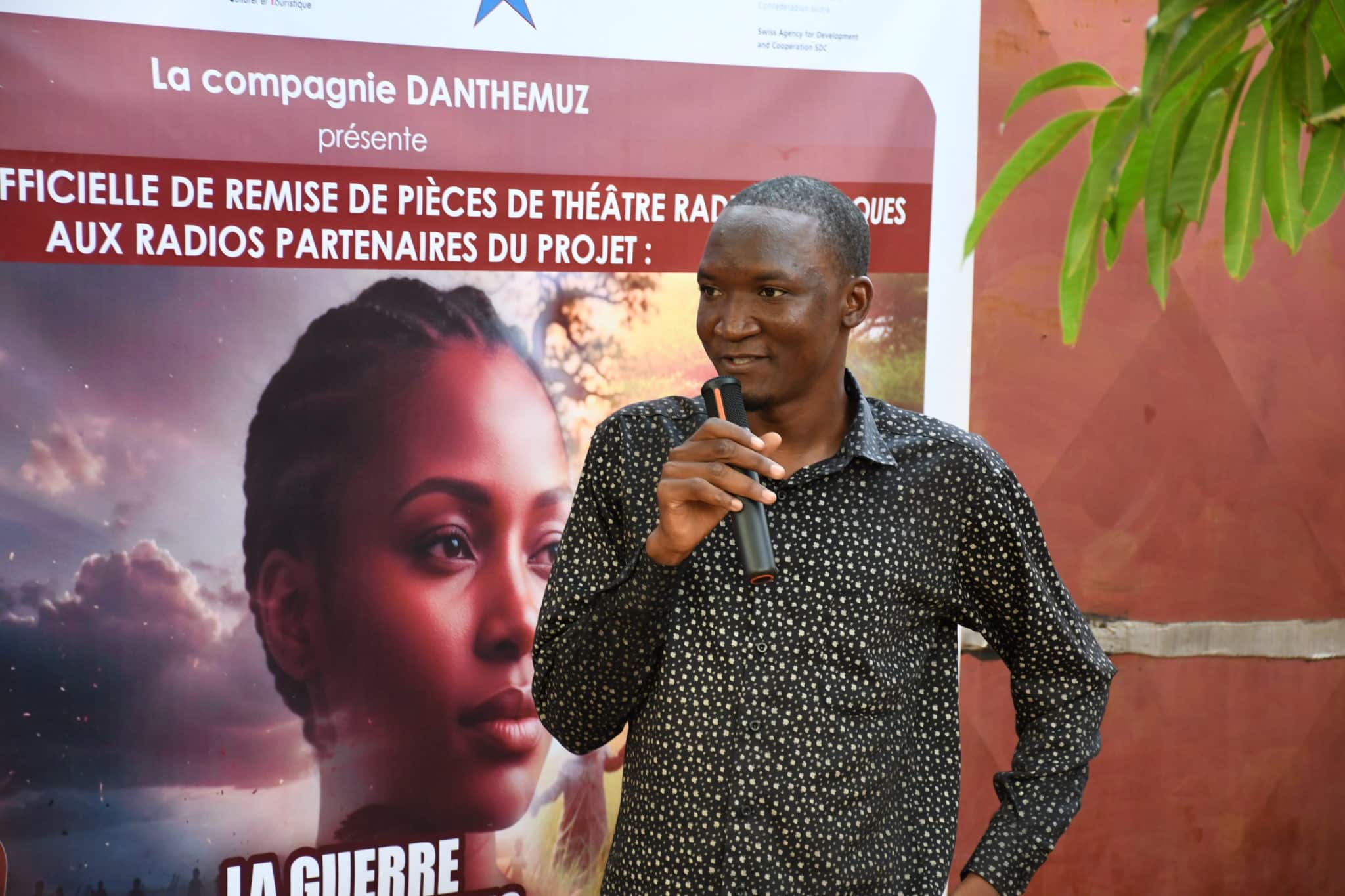 Nao Saïba, représentant du FBDES « Tõogo », réaffirme le soutien financier et la pertinence du projet.
