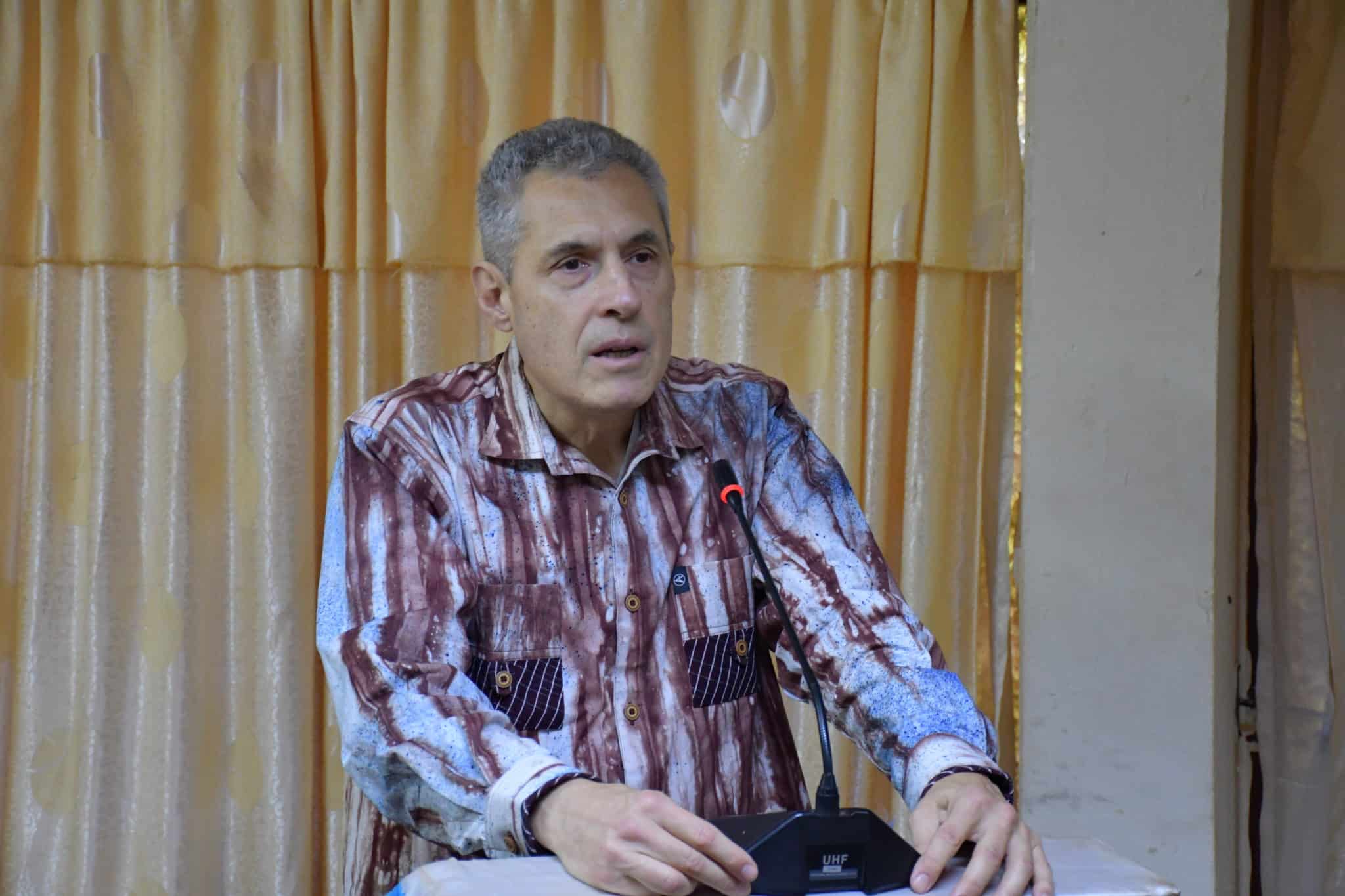 Maurizio Tiepolo, Coordinateur du projet SLAPIS, présentant l'envergure transfrontalière et les innovations techniques du dispositif