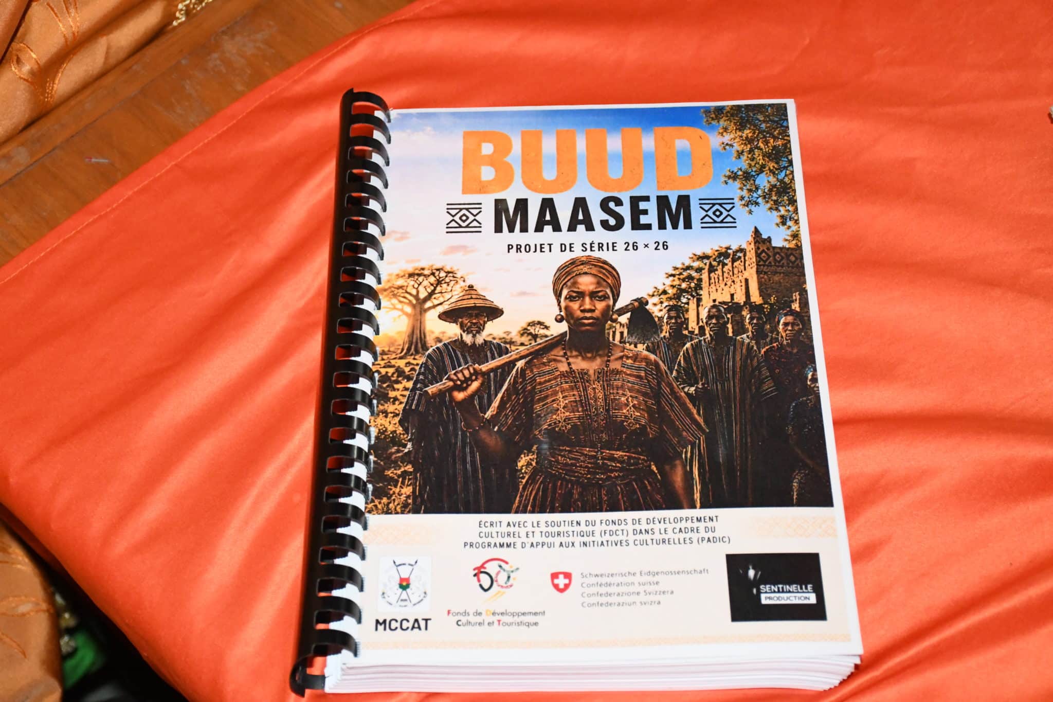 Le document contenant le scénario de la série « Buud-Maasom »
