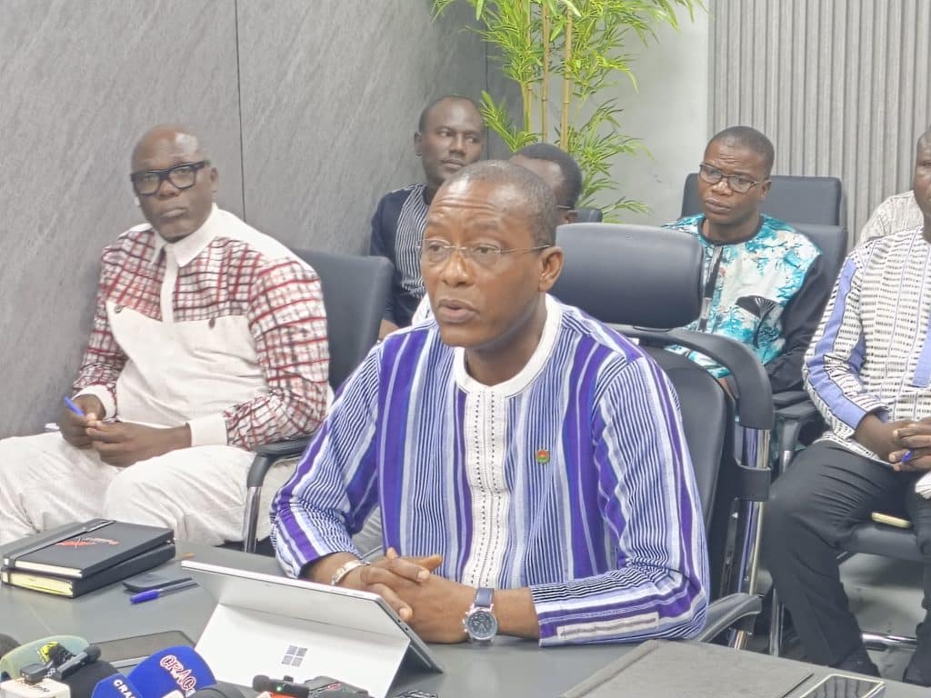 Camarade Serge Gnaniodem Poda ministre de l'Industrie, du Commerce et de l'Artisanat,