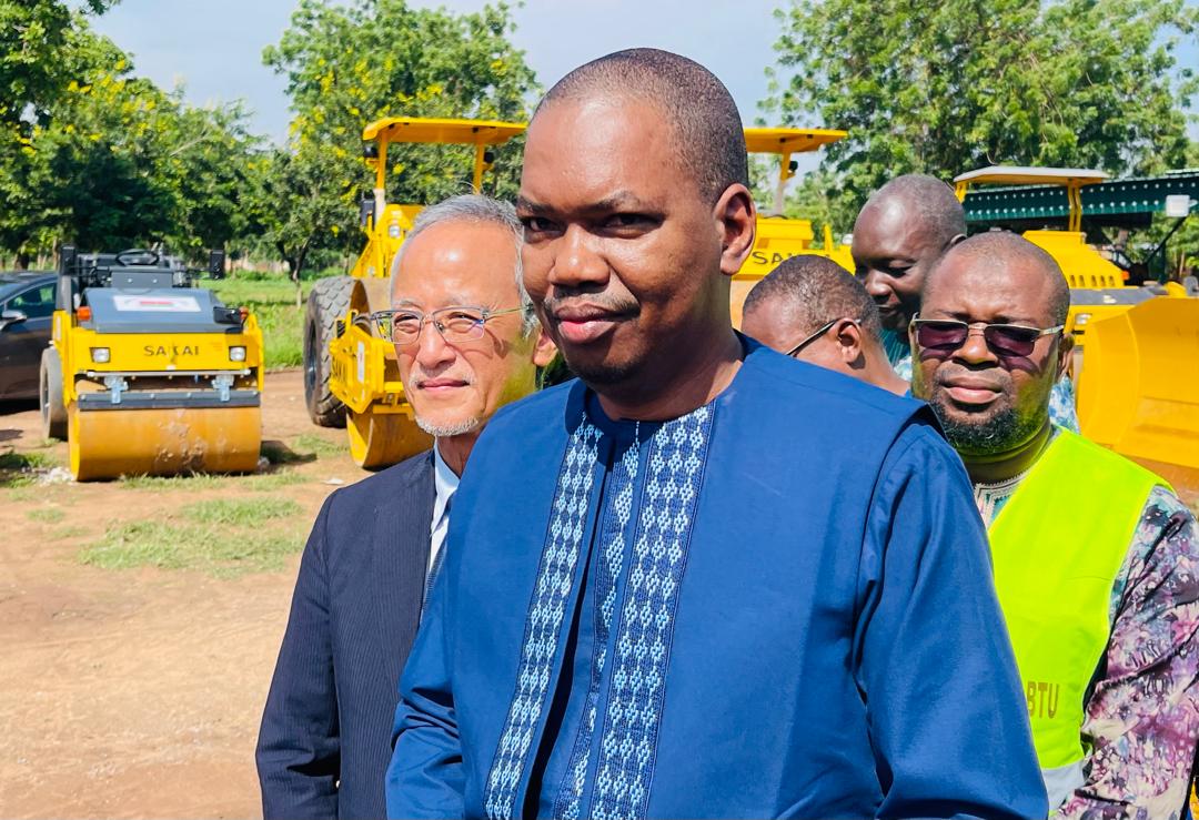 Mikaïlou Sidibé, ministre de la construction de la partie