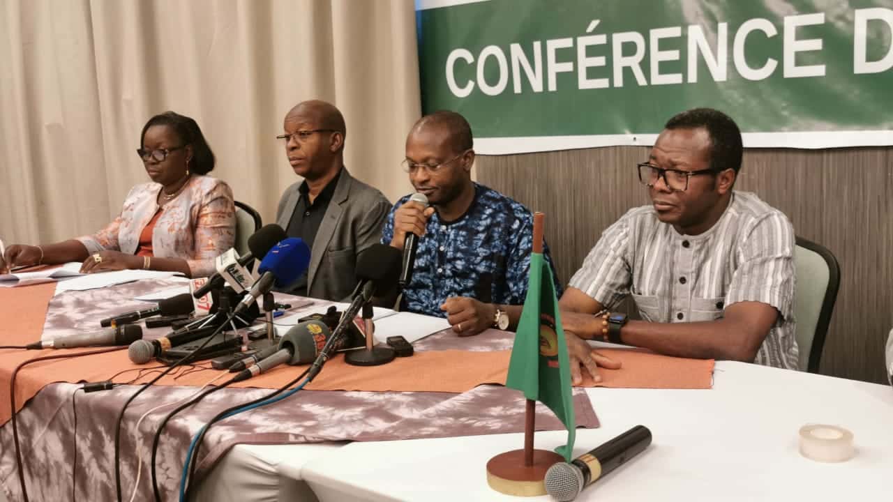 Les responsables du conseil régional du Burkina de l’ordre national des pharmaciens de Ouagadougou